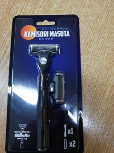 Станок многоразовый д/бритья 3 лезвия (2 смен.кас.) н/ст Kamisori Masuta