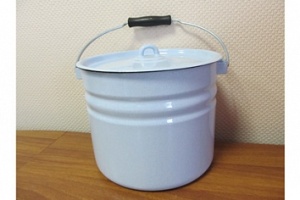 Ведро эмалированное 9,0л СВЕТЛОЕ с крышкой 1/4